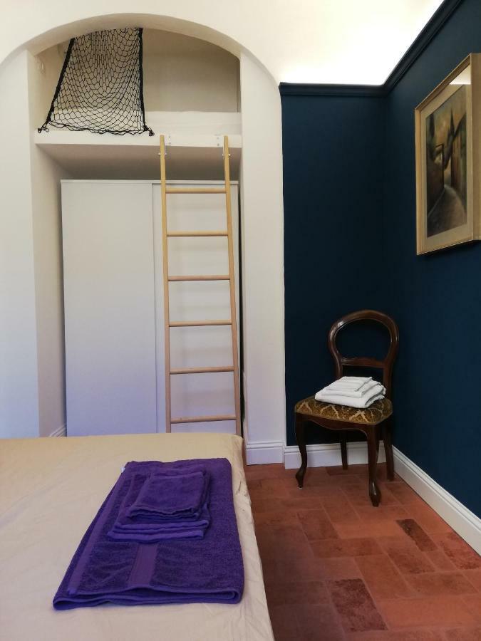 Borgo San Frediano Suites Флоренция Екстериор снимка